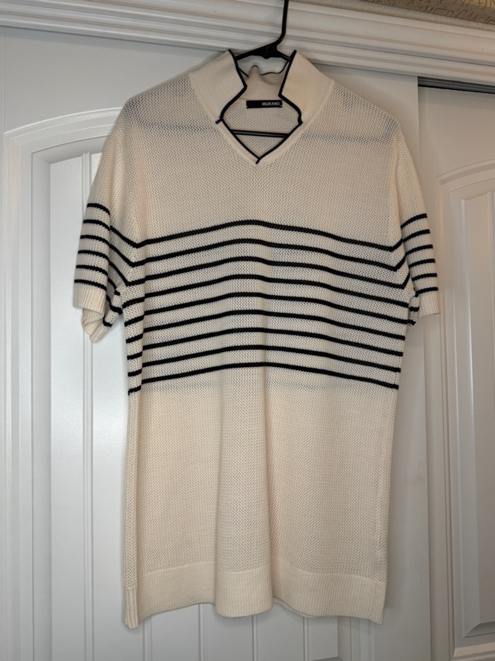 Murano Cream and Navy Striped V-Neck Short-Sleeve Sweater